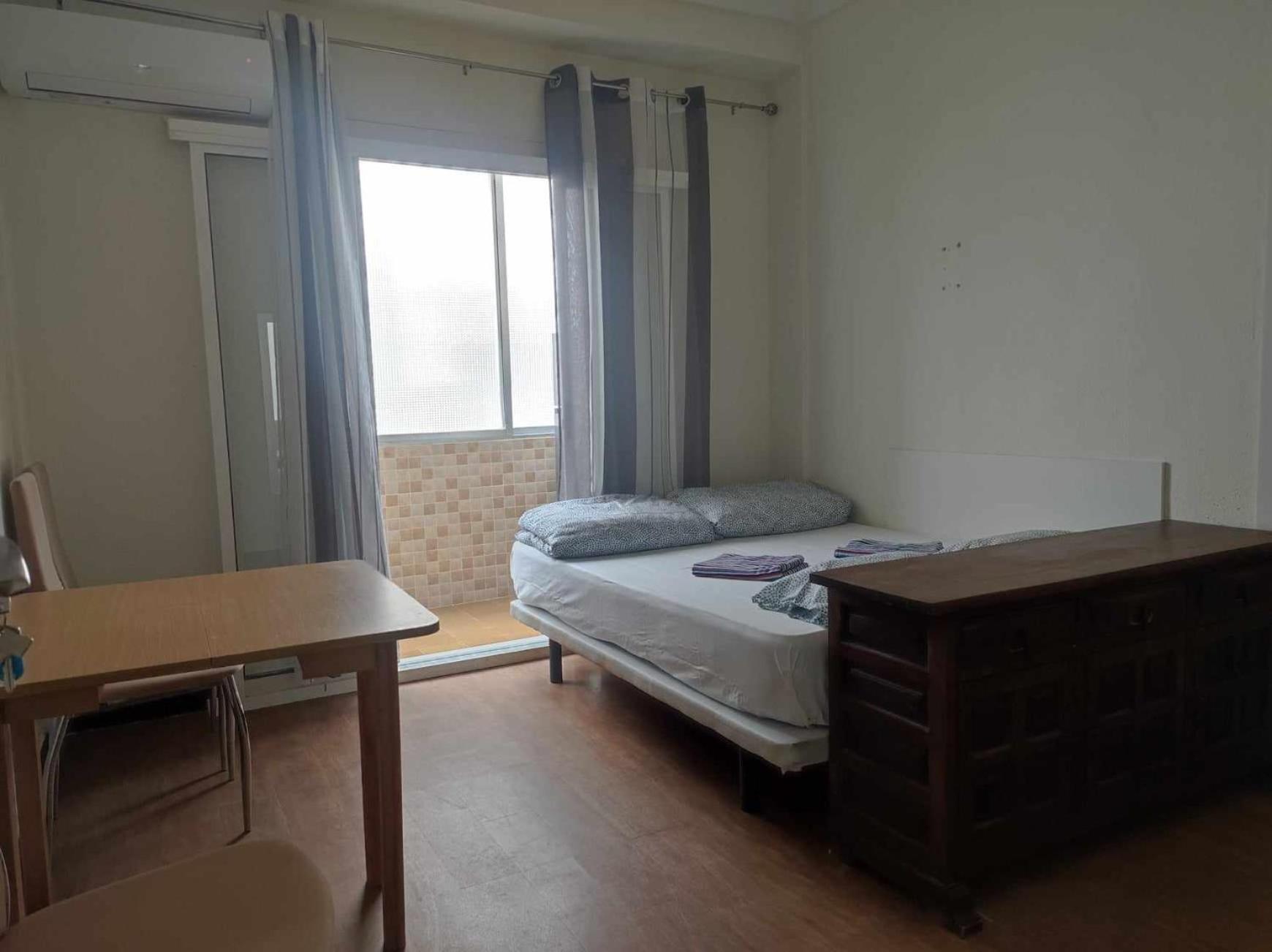 17-Habitacion Del Piso Apartment อาลิกันเต ภายนอก รูปภาพ