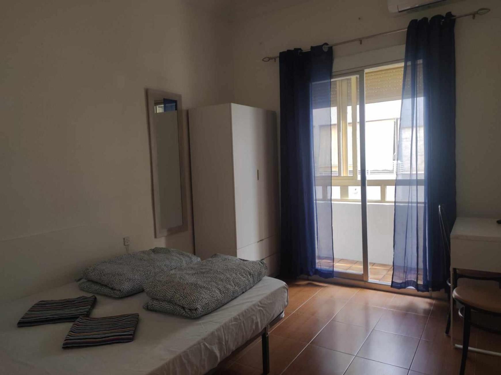 17-Habitacion Del Piso Apartment อาลิกันเต ภายนอก รูปภาพ